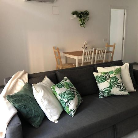 Como En Casa Lägenhet Parla Exteriör bild