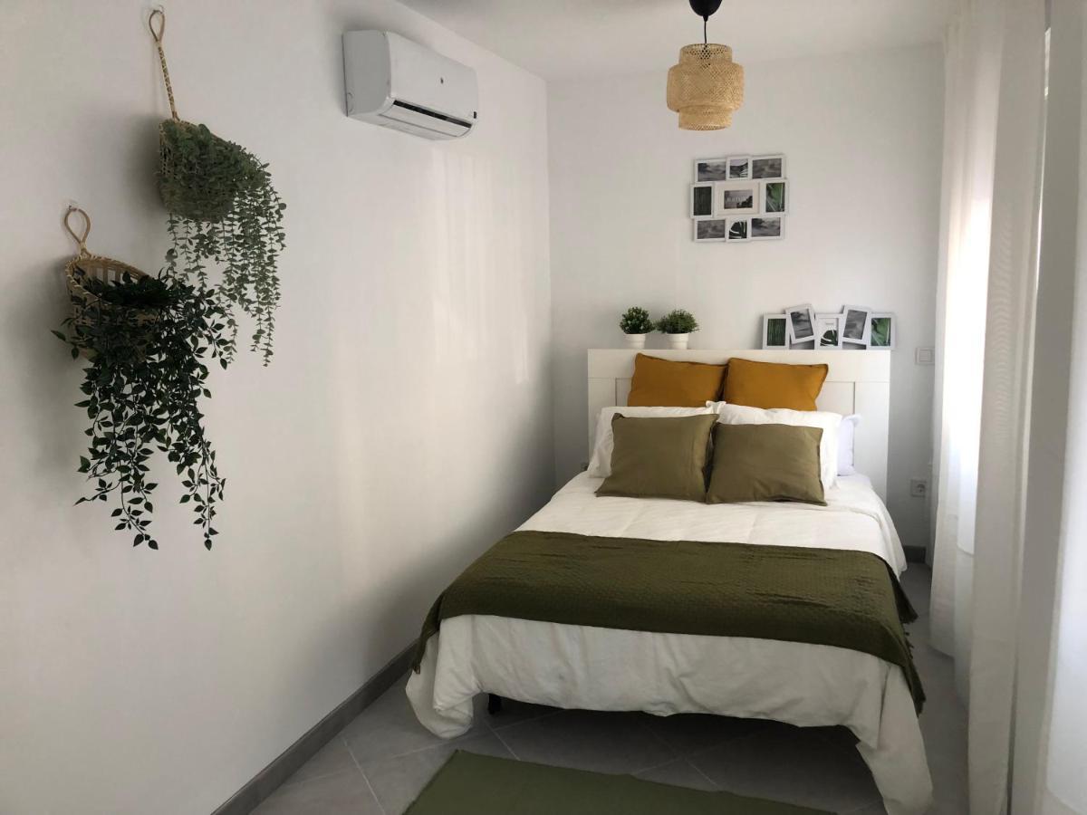 Como En Casa Lägenhet Parla Exteriör bild